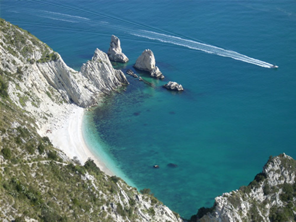 Adriatic coast - due sorrelle beach